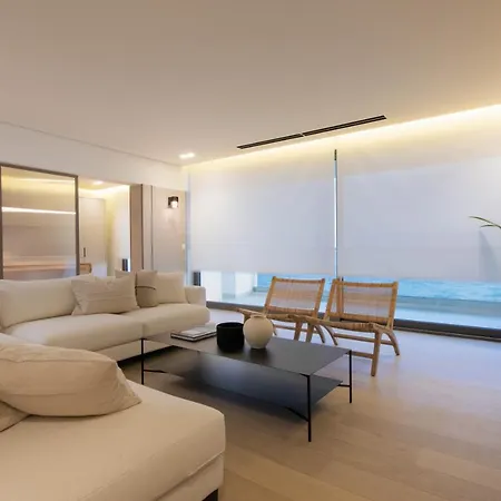 F & B Collection - Luxury Seafront 2 Bedroom