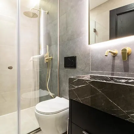 Διαμέρισμα F & B Collection - Luxury Seafront 2 Bedroom