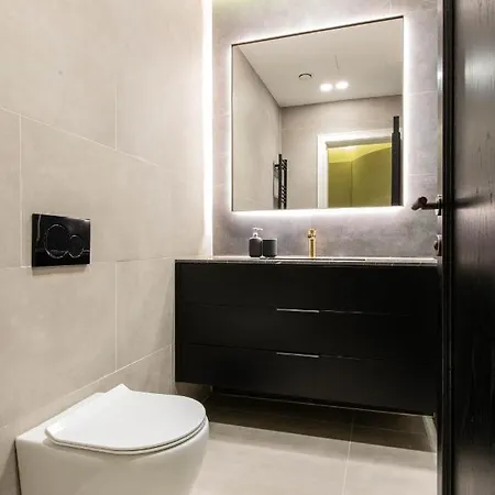 F & B Collection - Luxury Seafront 2 Bedroom Apartamento *