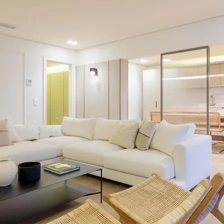 F & B Collection - Luxury Seafront 2 Bedroom