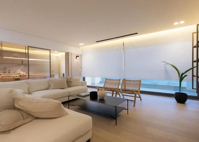 F & B Collection - Luxury Seafront 2 Bedroom